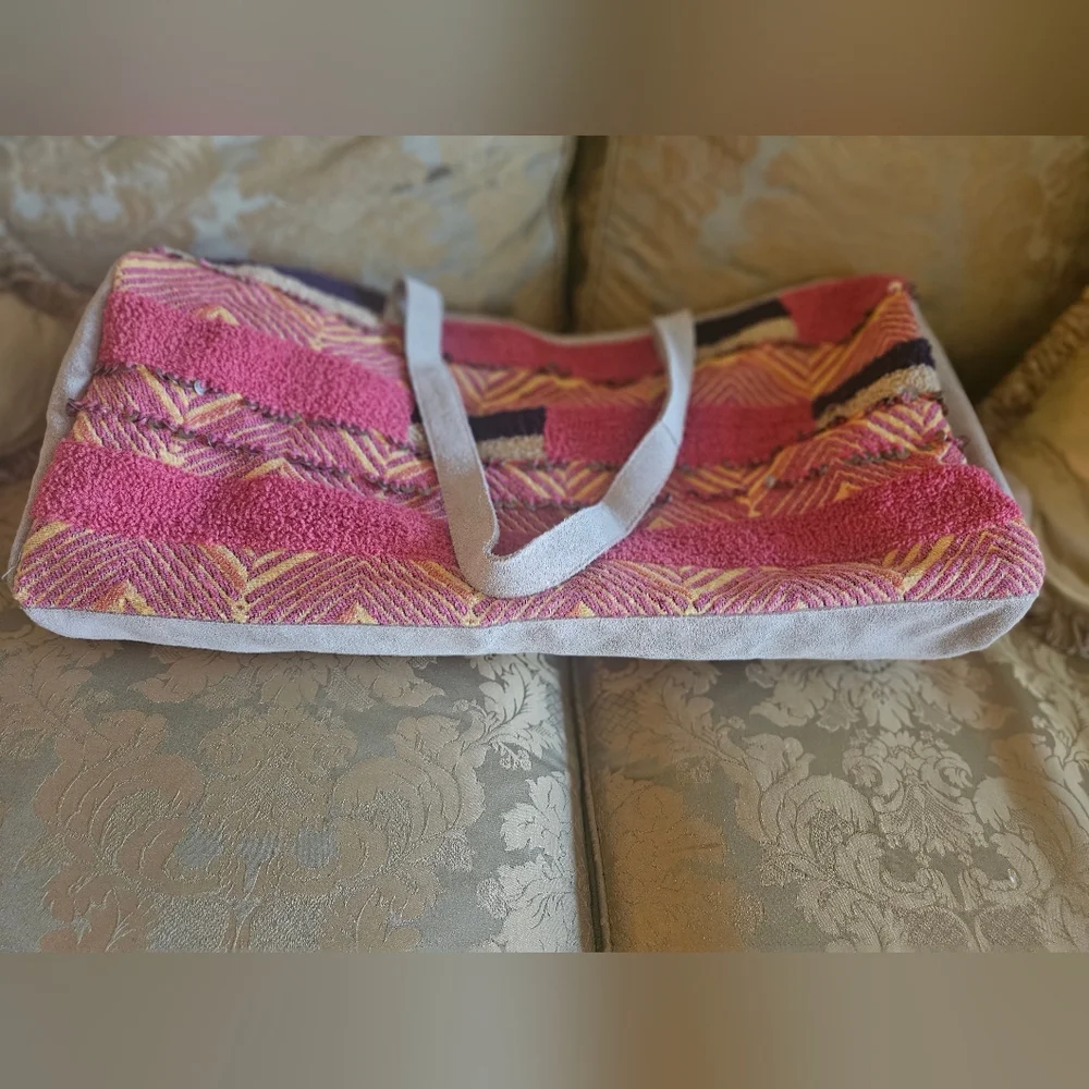 NWOT Free People First Class Embellished Weekender in Primrose Garden Duffel Bag - Picture 14 of 17
